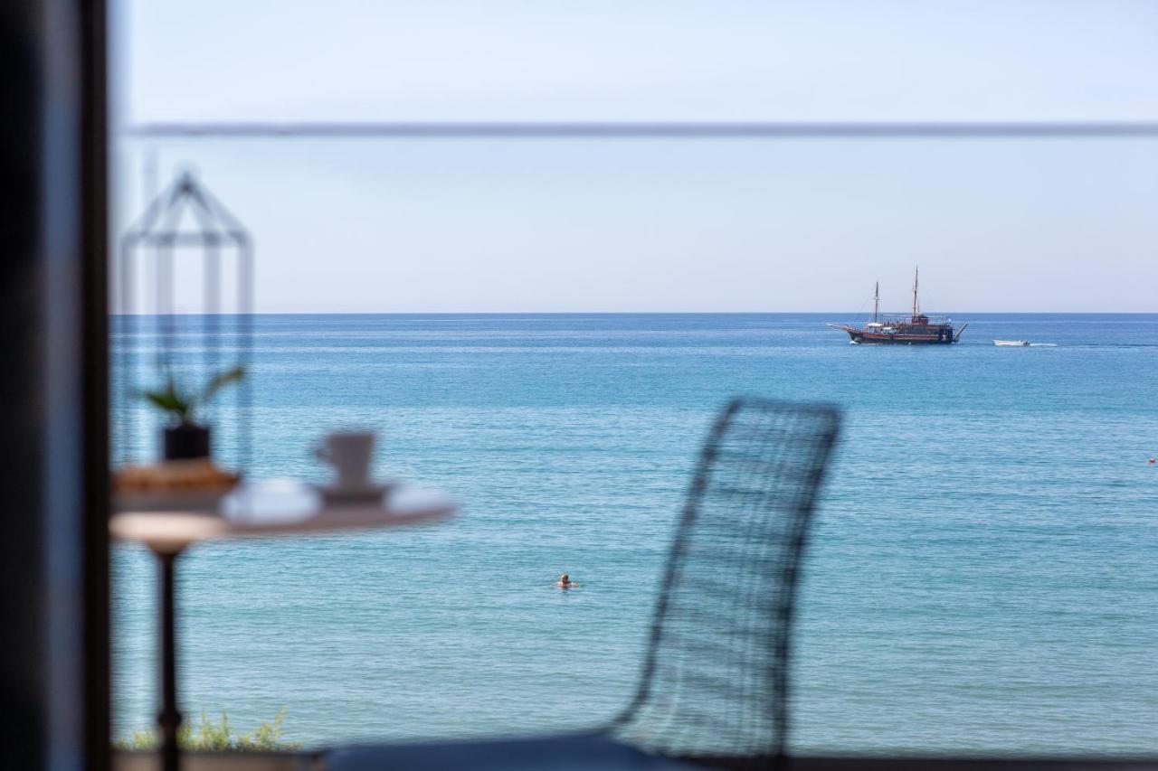 Elimia Suites & Studios Makry Gialos  Exterior photo